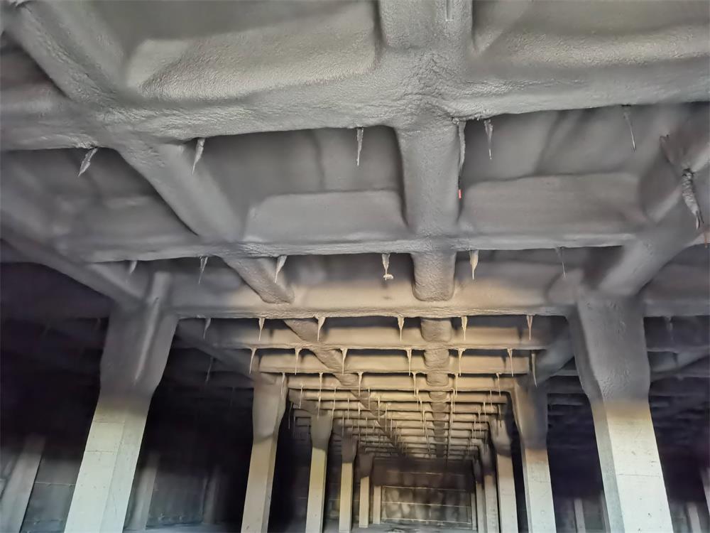 聚氨酯保溫噴涂是不是越厚越貴？